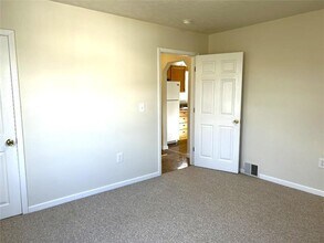 128 S 13th St in Weirton, WV - Building Photo - Building Photo