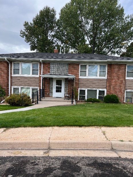 property at 1872 Cedar Pl