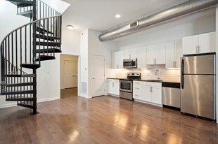 710 Chestnut St in Philadelphia, PA - Building Photo