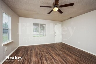 6244 Hartman Rd in Forest Hill, TX - Building Photo - Building Photo