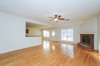 1101 Marcia Ln in Burleson, TX - Building Photo - Building Photo