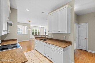 124 Azalea Dr in Hampstead, NC - Building Photo - Building Photo