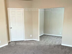 8428 Opal Splendor Ave in Las Vegas, NV - Foto de edificio - Building Photo