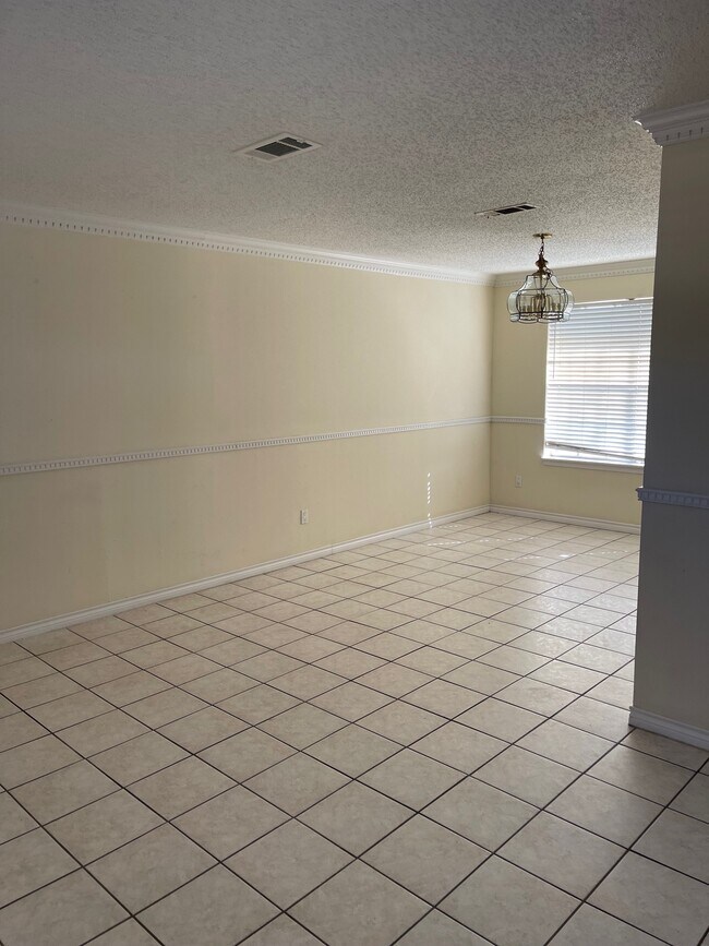 17935 Great Glen Dr, Unit 1 in Houston, TX - Building Photo - Building Photo