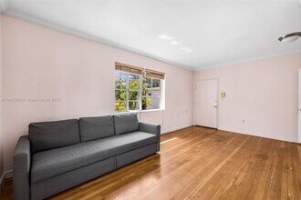 8320 Crespi Blvd in Miami Beach, FL - Building Photo - Building Photo