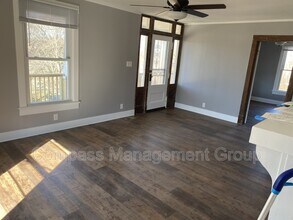 1204 Valley Dr SW in Knoxville, TN - Building Photo - Building Photo