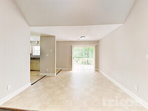 6120 Coltswood Ct in Charlotte, NC - Building Photo - Building Photo