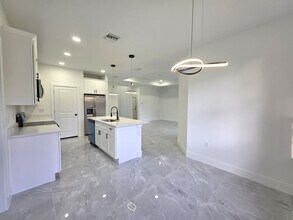 621 Allison St E in Lehigh Acres, FL - Building Photo - Building Photo
