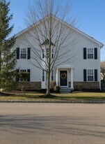 1 Ford Ct in Monroe, NY - Building Photo