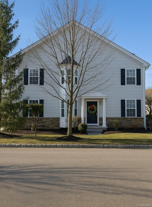 1 Ford Ct in Monroe, NY - Building Photo