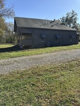 836 E 10th St in Ottawa, KS - Building Photo - Building Photo