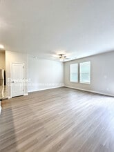 2148 Willow Glen Dr in Graham, NC - Building Photo - Building Photo