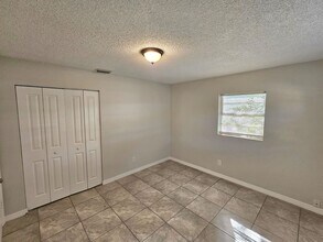2584 Seneca Ave in Fort Pierce, FL - Building Photo - Building Photo