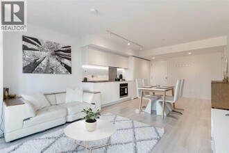 1133 Hornby St in Vancouver, BC - Building Photo - Building Photo