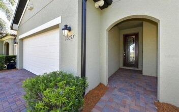 10097 Cozy Grv Dr in Venice, FL - Building Photo - Building Photo