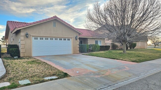 9578 Village Pkwy in California City, CA - Building Photo - Building Photo