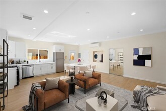 2320 White St in Pasadena, CA - Building Photo - Building Photo