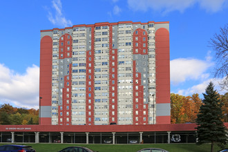 The Westview in Kitchener, ON - Building Photo - Building Photo