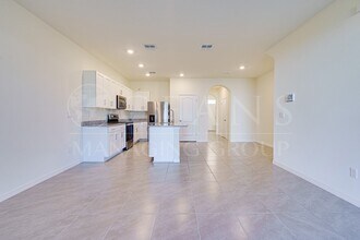 155 Reena Dr in Daytona Beach, FL - Building Photo - Building Photo