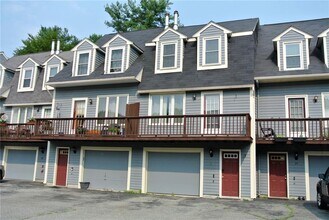 34 Sanwood Dr in Burrillville, RI - Building Photo - Building Photo