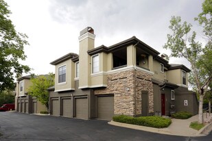 Camden Highlands Ridge in Highlands Ranch, CO - Building Photo