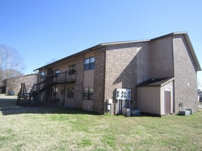 River View Apartments in Dardanelle, AR - Building Photo - Building Photo