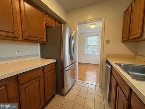 3620 38th St NW in Washington, DC - Foto de edificio - Building Photo