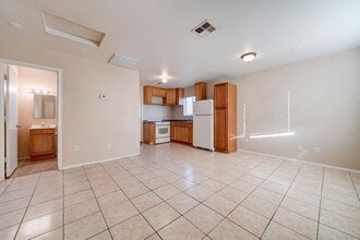 108 Adams St in Coolidge, AZ - Building Photo - Building Photo