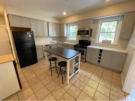 5 Durham St, Unit 1 in Somerville, MA - Building Photo