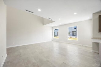 22 Dorado Dr in Alton, TX - Building Photo - Building Photo