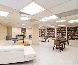3180 S Ocean Dr, Unit 706 in Hallandale Beach, FL - Building Photo - Building Photo
