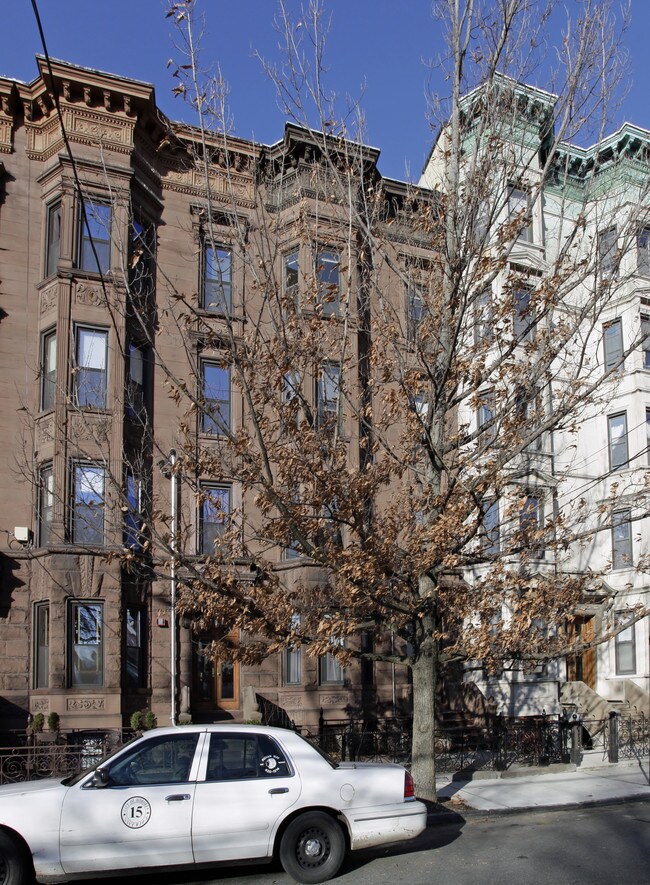 1024 Hudson St in Hoboken, NJ - Foto de edificio - Building Photo