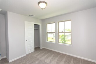 2513 Pecan Island Dr in Leander, TX - Building Photo - Building Photo