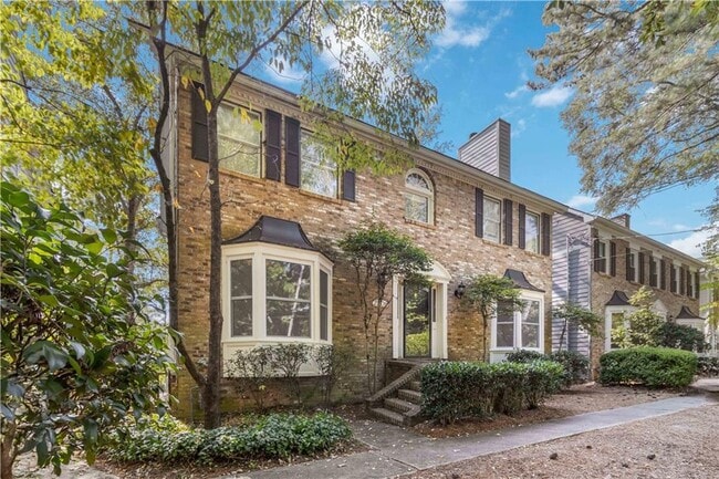 2308 Defoors Ferry Rd NW in Atlanta, GA - Building Photo - Building Photo