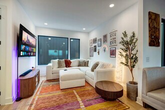 554 Rosedale Ave in Nashville, TN - Building Photo - Building Photo