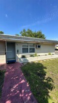 715 SW 6th St in Dania Beach, FL - Building Photo