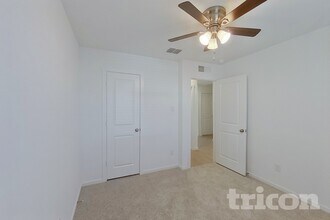 831 Ginkgo Wy in Princeton, TX - Foto de edificio - Building Photo