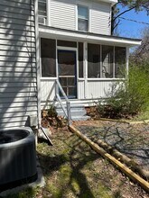 7307 Duval Ave, Unit Apt-2 in Gloucester, VA - Building Photo - Building Photo