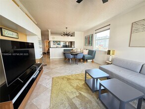 17145 N Bay Rd in Sunny Isles Beach, FL - Building Photo - Building Photo