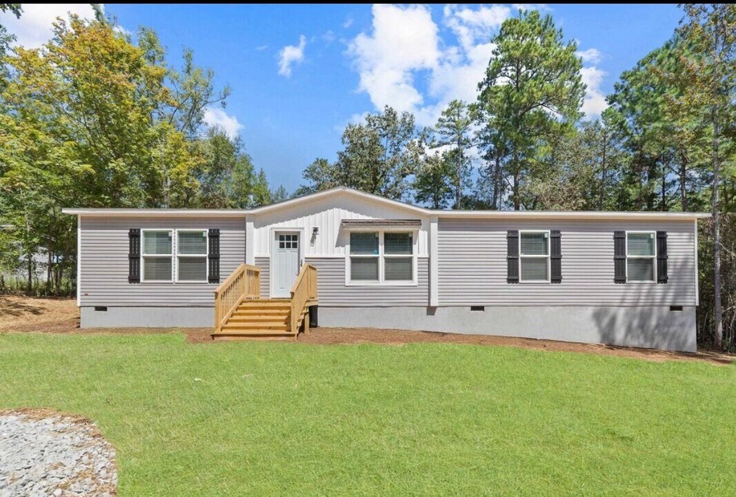 2030 Union Church Rd in Bishop, GA - Building Photo