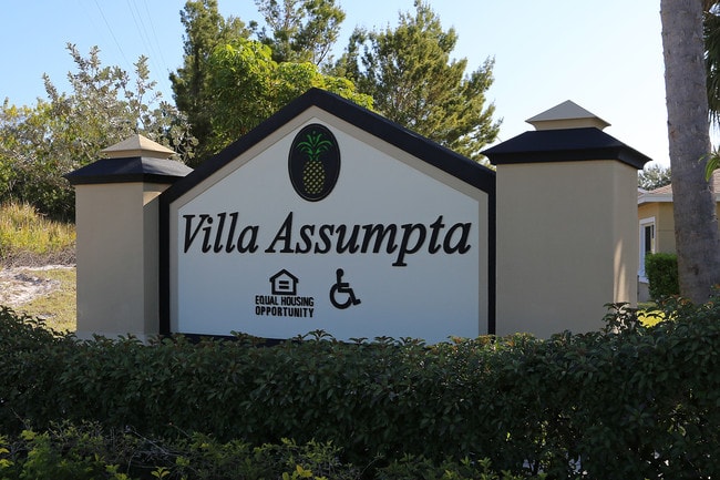 Villa Assumpta in Jensen Beach, FL - Building Photo - Building Photo