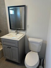 8178 Chestnut Ave, Unit Studio in South Gate, CA - Building Photo - Building Photo