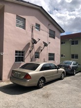 650 SW 42nd Avenue Miami, FL 33134 in Coral Gables, FL - Building Photo - Building Photo