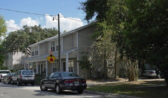 1813 NW 2nd Ave in Gainesville, FL - Building Photo