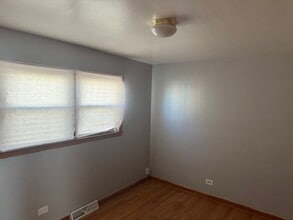 9855 S California Ave in Evergreen Park, IL - Building Photo - Building Photo