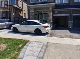 50 Crofting Cres in Markham, ON - Building Photo