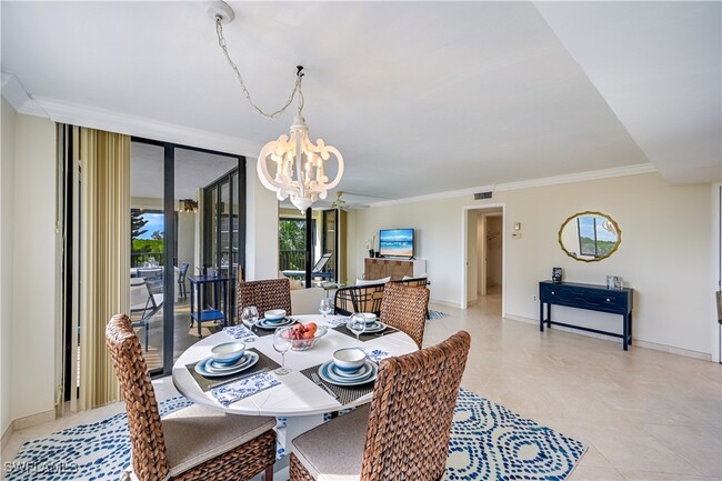 property at 17 Bluebill Ave