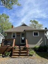 767 Cedar Island Ln in Kingsville, ON - Building Photo