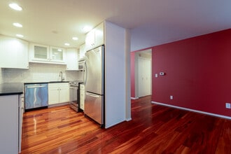 1600 43rd Ave E in Seattle, WA - Building Photo - Building Photo