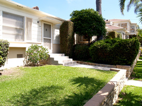 316 Holly St in Laguna Beach, CA - Building Photo - Building Photo